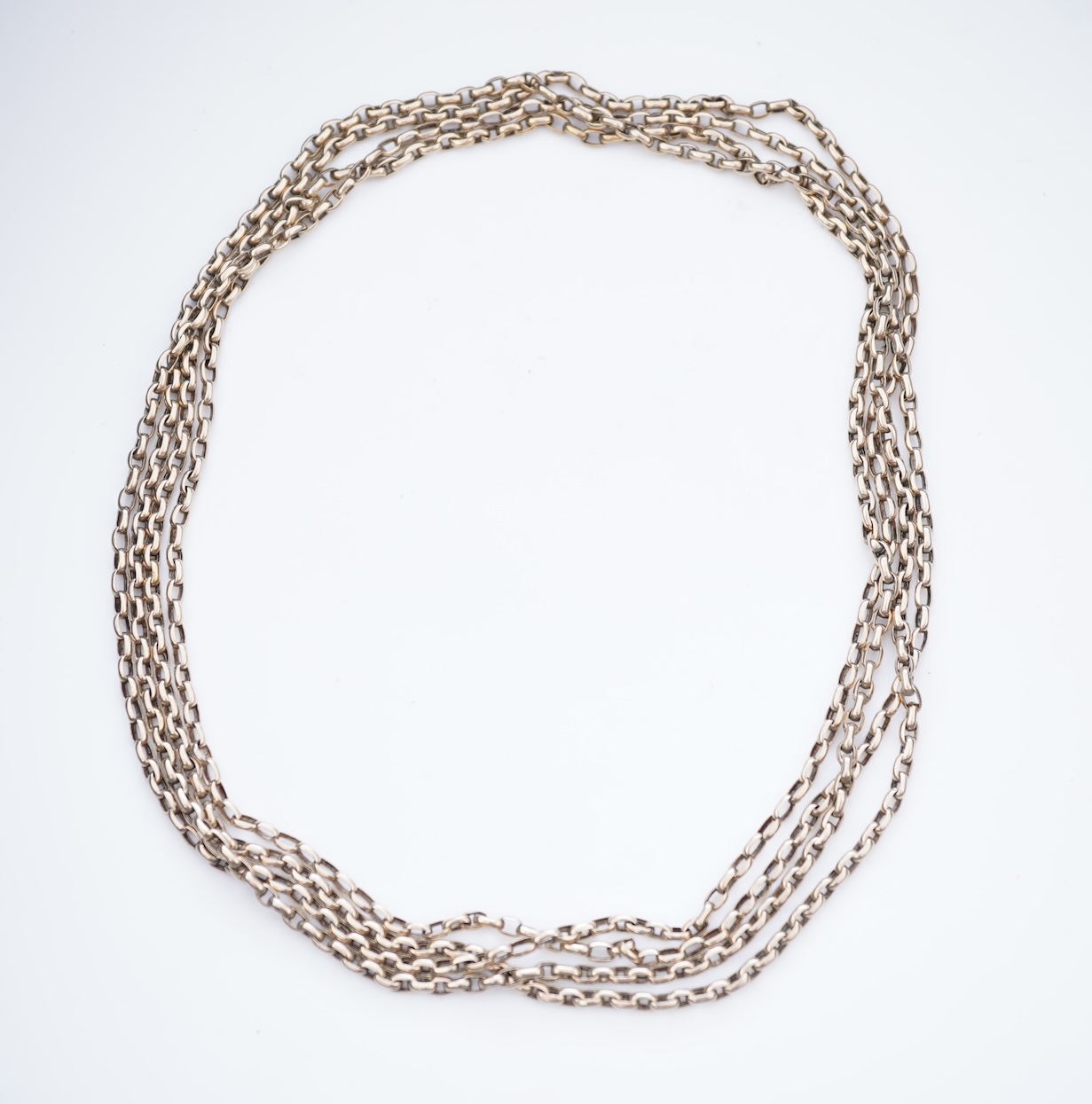 A gold long guard chain, late 19th/early 20th century